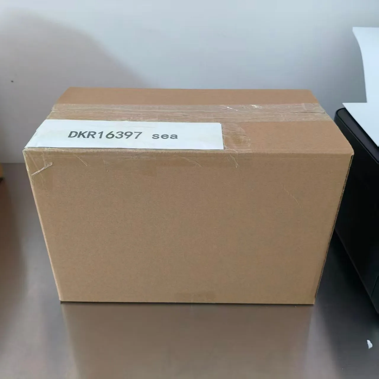 JOJO प्याकका लागि व्हील स्टिकरहरू पठाइएका छन्।