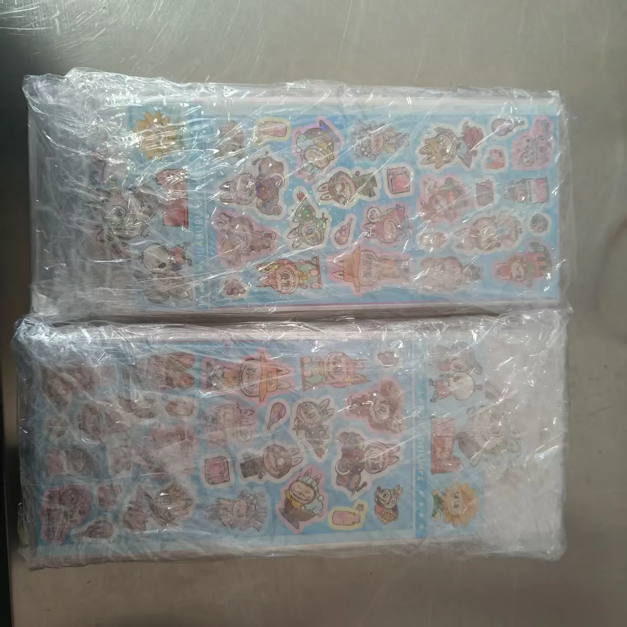 कम्पनीले गत हप्ता नयाँ डाइ-कट किड्स स्टिकरहरू पठायो