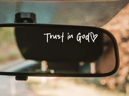 किन यी स्थानान्तरण कार स्टिकरहरू TikTok मा यति लोकप्रिय छन्?