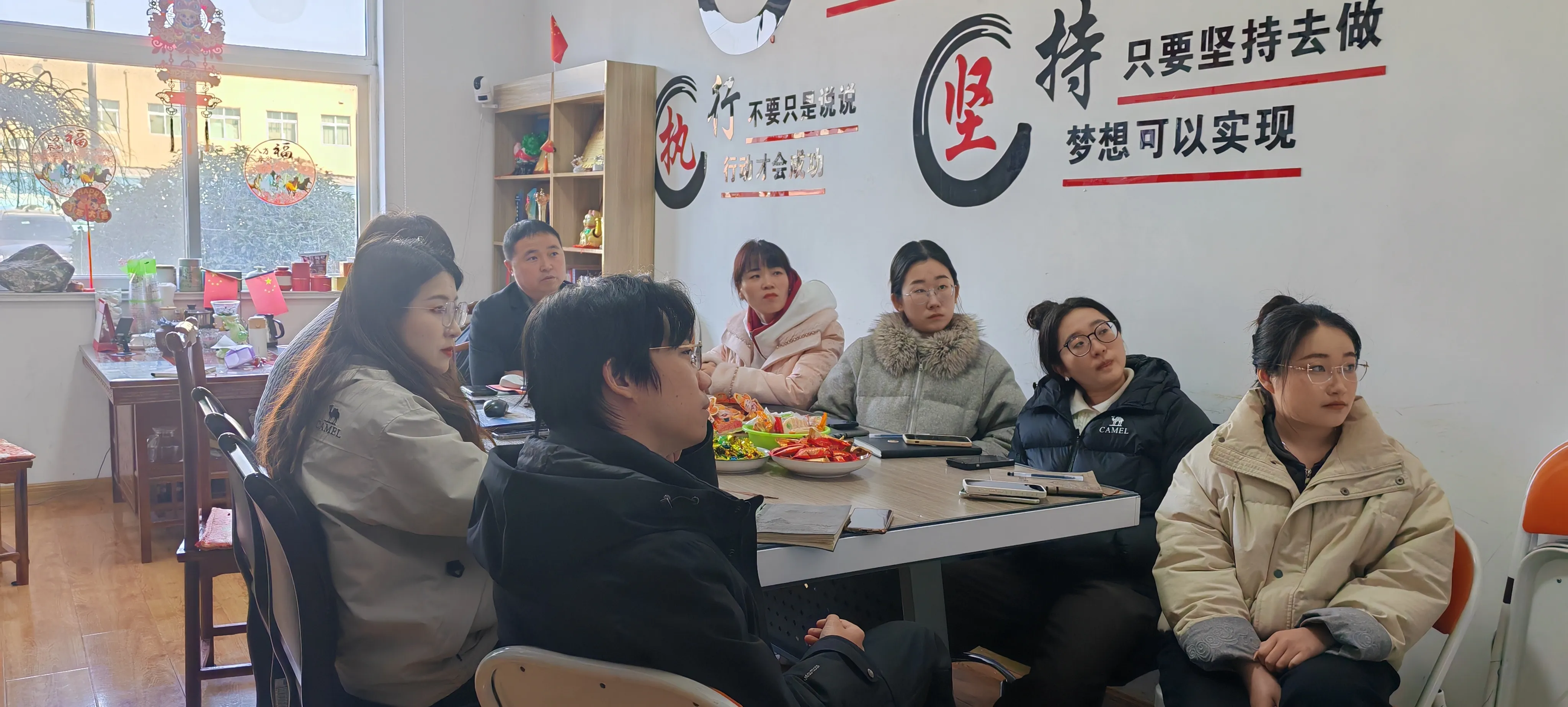 JOJO प्याक घोडाको वर्षको लागि तयार छ