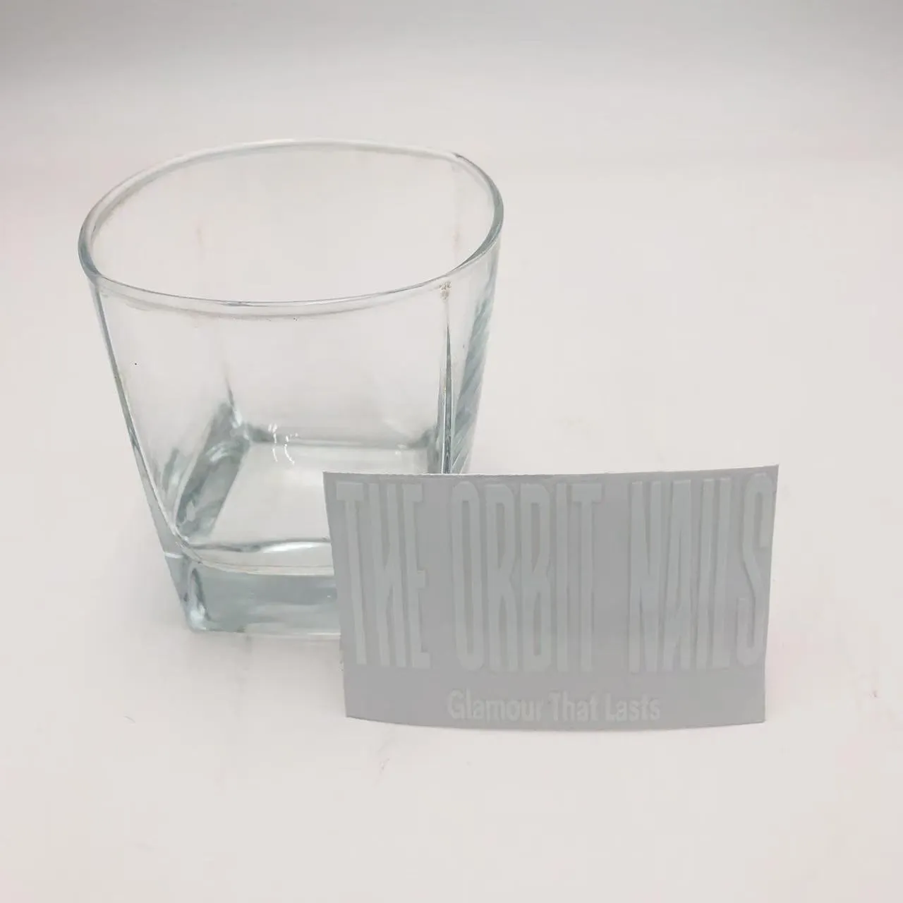 विनाइल स्थानान्तरण स्टिकर